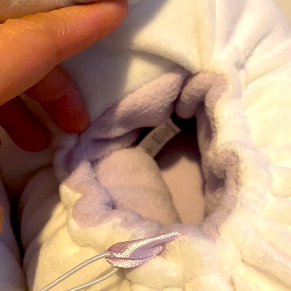 WINTER SALE ‼️Brand New Unicorn Slippers for Pretty Girls 5-6 - Picture 4 of 7